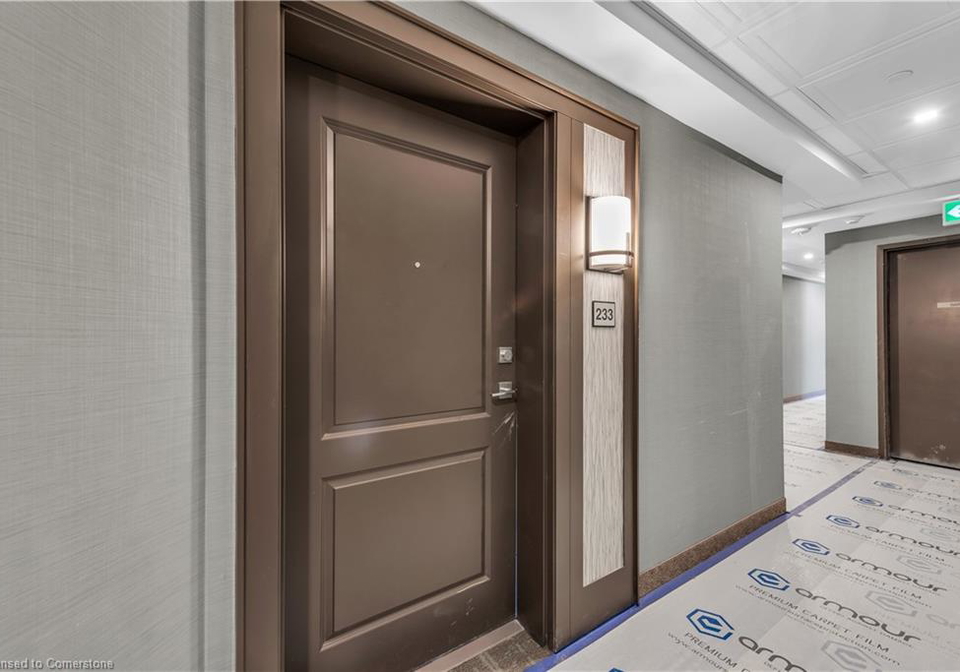 10-mallard-trail-waterdown-ontario-40709661