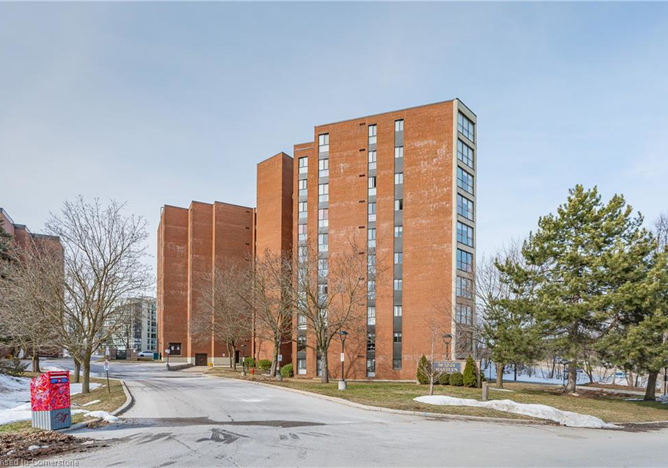 24-marilyn-drive-guelph-ontario-40709835