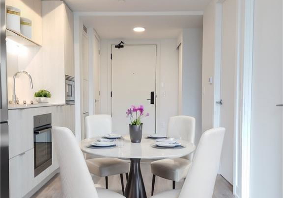 1-jarvis-street-hamilton-ontario-40710825