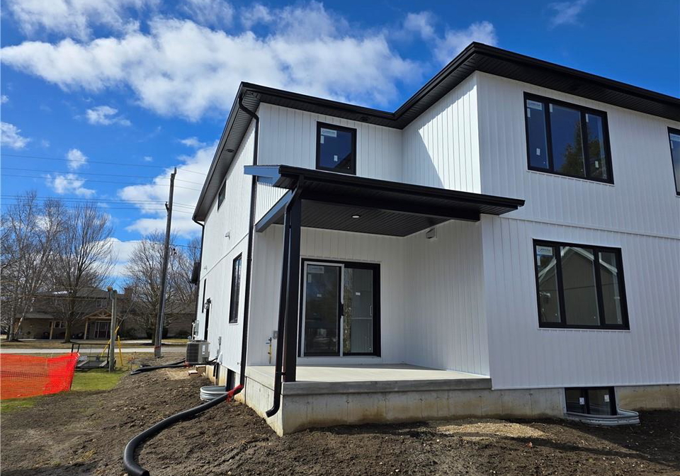 191-queen-street-atwood-ontario-40710914