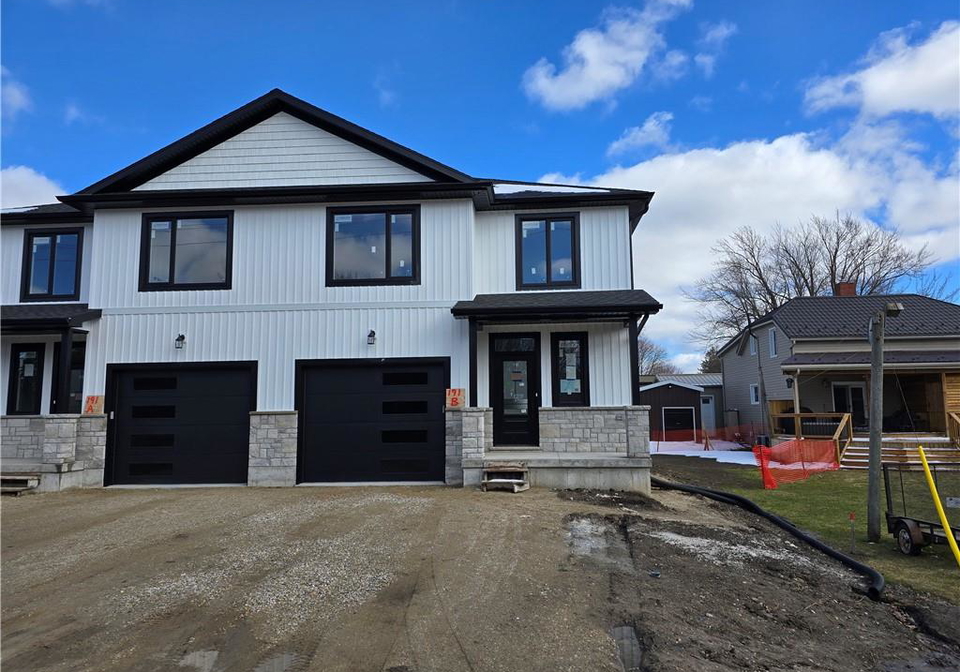 193-queen-street-atwood-ontario-40710925