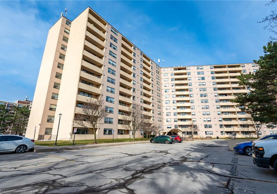 700-dynes-road-burlington-ontario-40711448