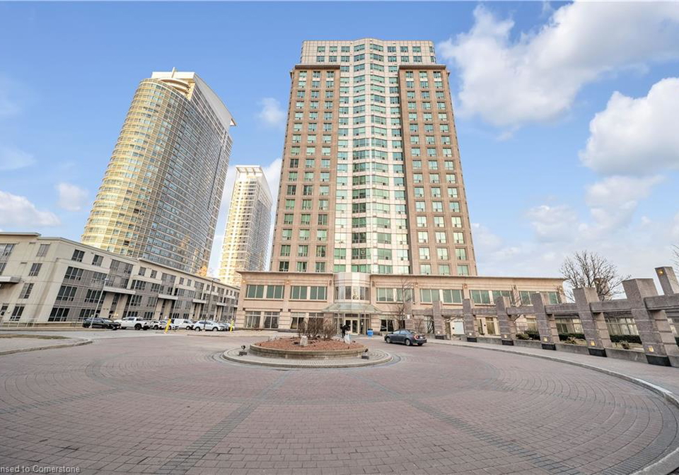 8-lee-centre-drive-scarborough-ontario-40711559