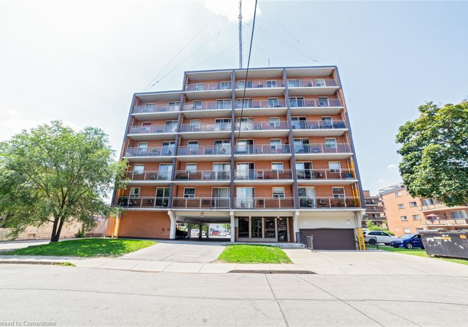 30-summit-avenue-hamilton-ontario-40711919