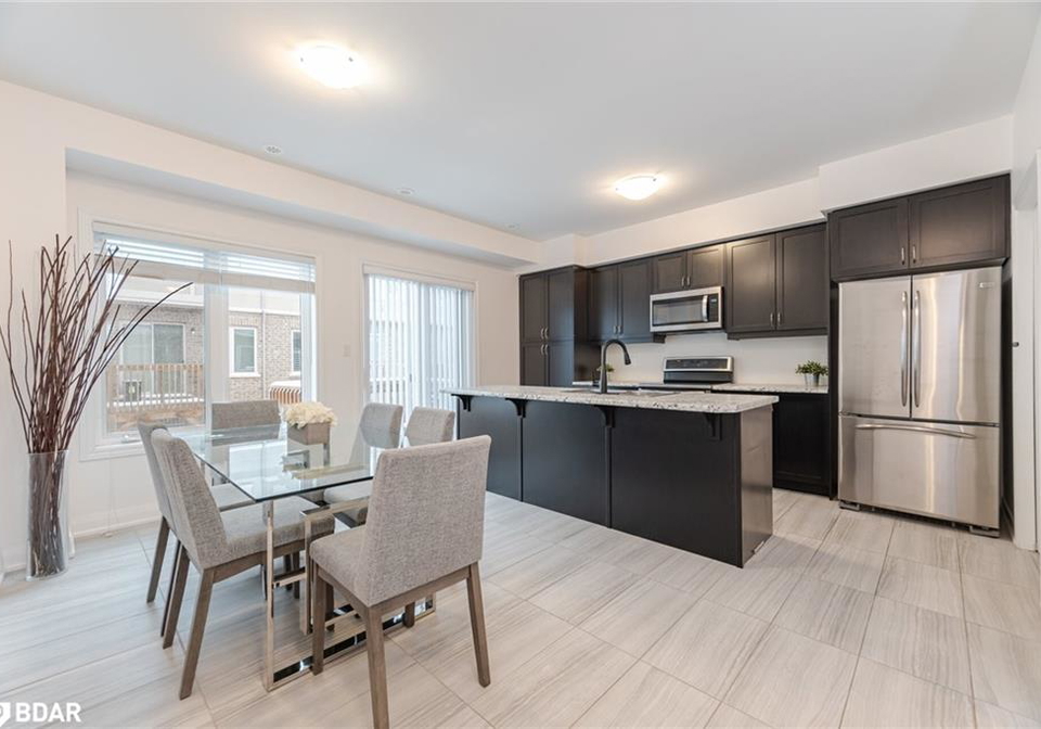 123-borers-creek-circle-waterdown-ontario-40711964