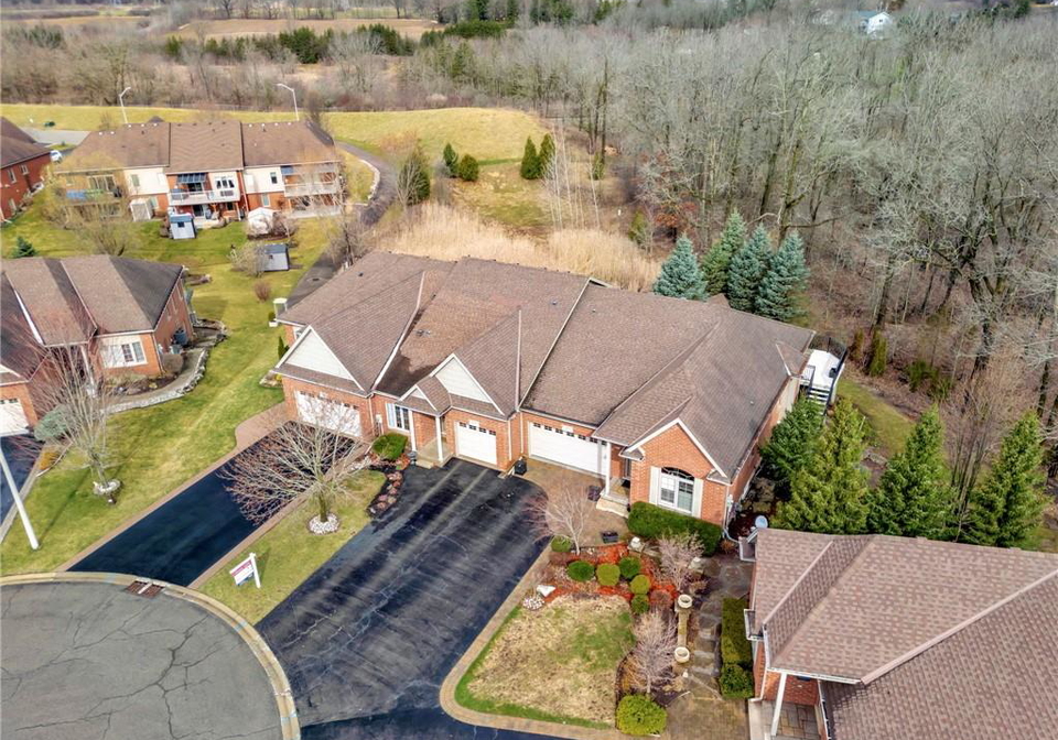 23-iron-bridge-court-caledonia-ontario-40712000