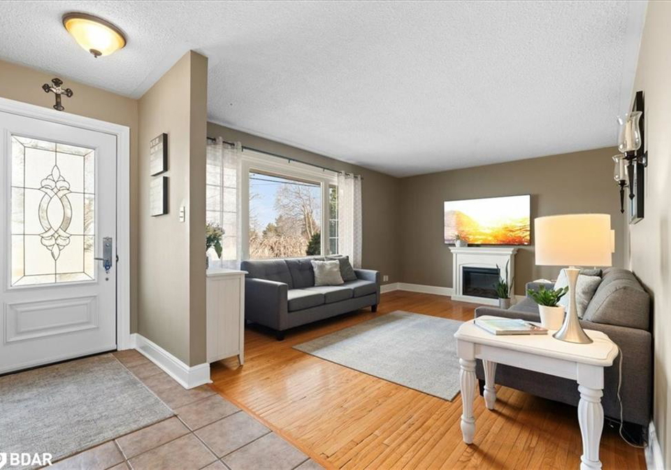 148-dufferin-avenue-trenton-ontario-40712551