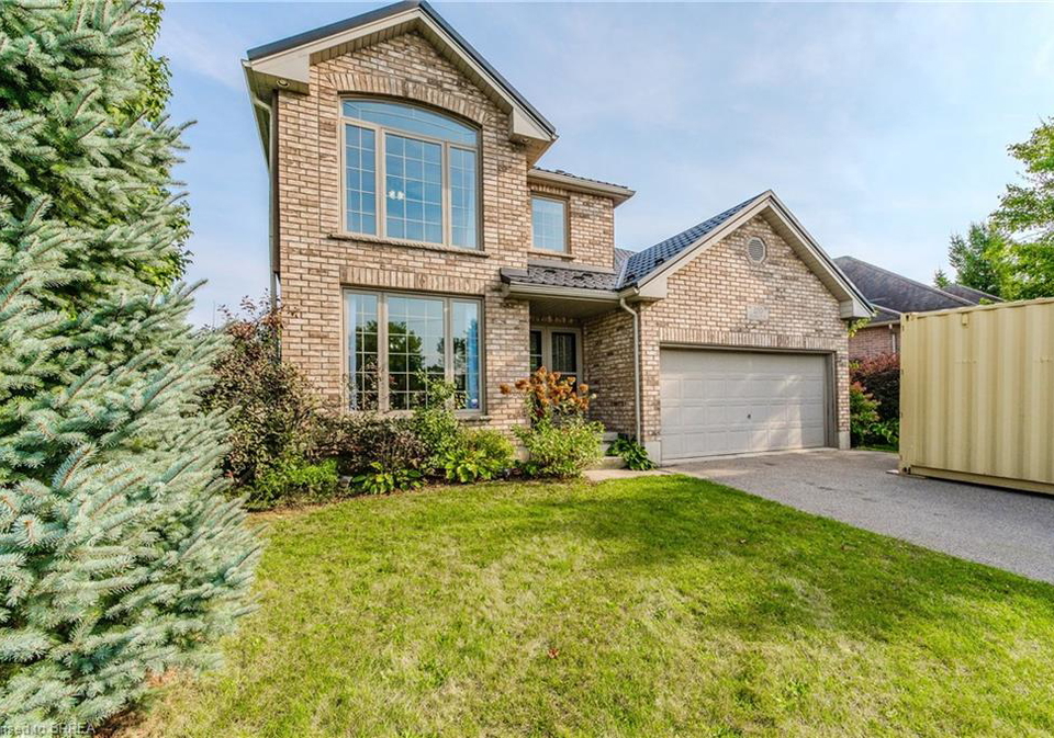 210-dundas-street-w-paris-ontario-40712787