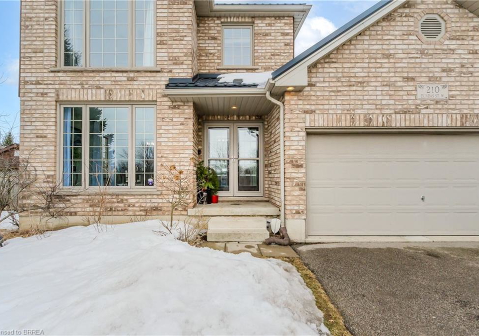 210-dundas-street-w-paris-ontario-40712787