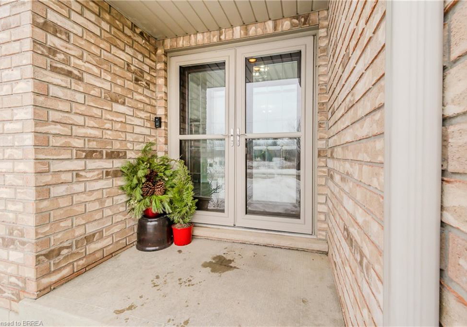 210-dundas-street-w-paris-ontario-40712787