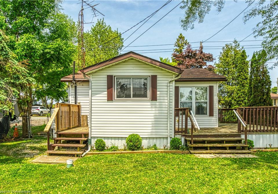 20-melville-lane-selkirk-ontario-40713591