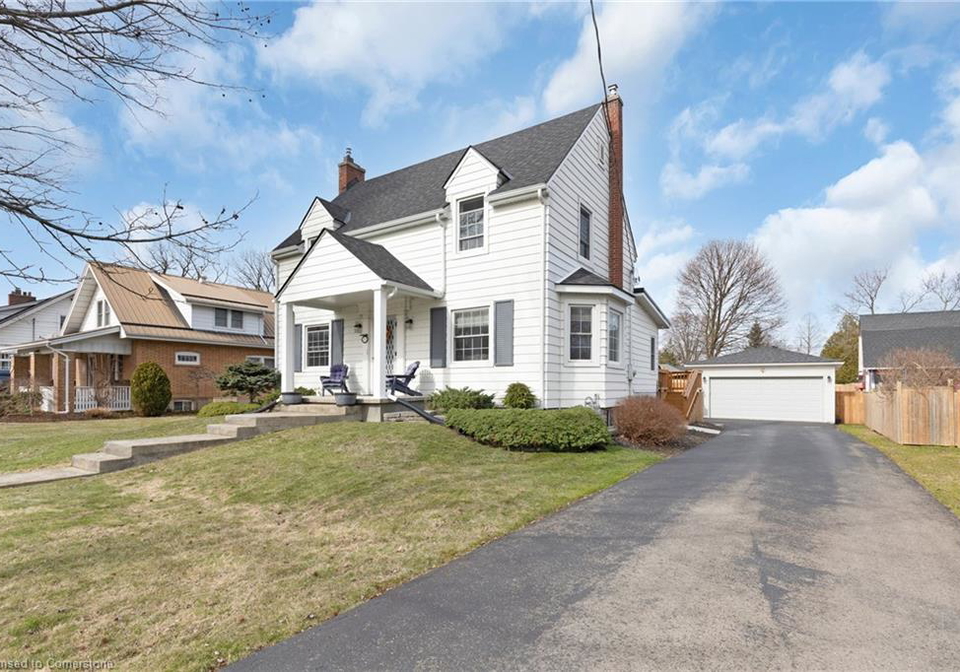 212-first-avenue-port-dover-ontario-40713772