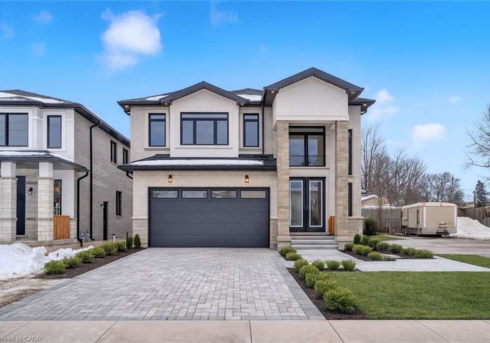 22-roselawn-avenue-ancaster-ontario-40714240