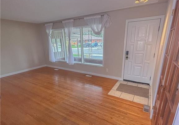 142-vanier-drive-kitchener-ontario-40714640