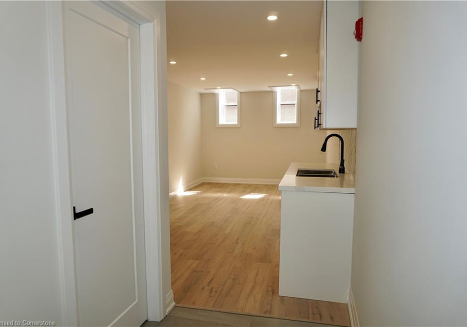 588-barton-street-e-hamilton-ontario-40714688
