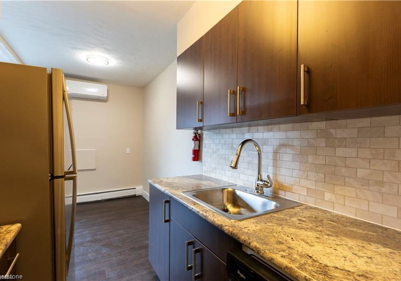 326-hunter-street-e-hamilton-ontario-40715181