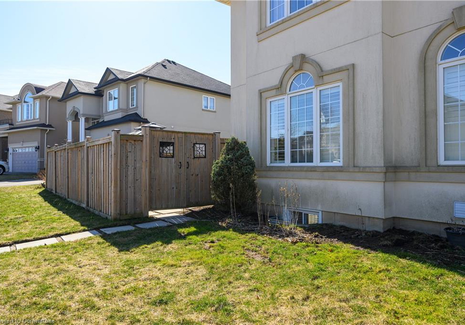 111-irwin-avenue-ancaster-ontario-40715203