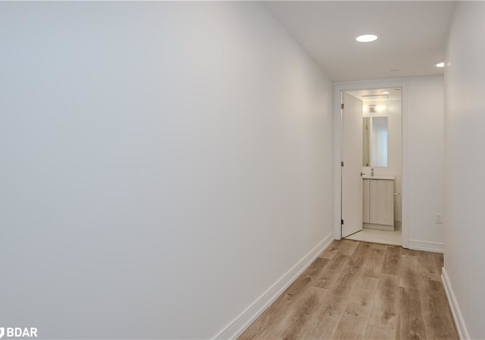 1-jarvis-street-hamilton-ontario-40715254