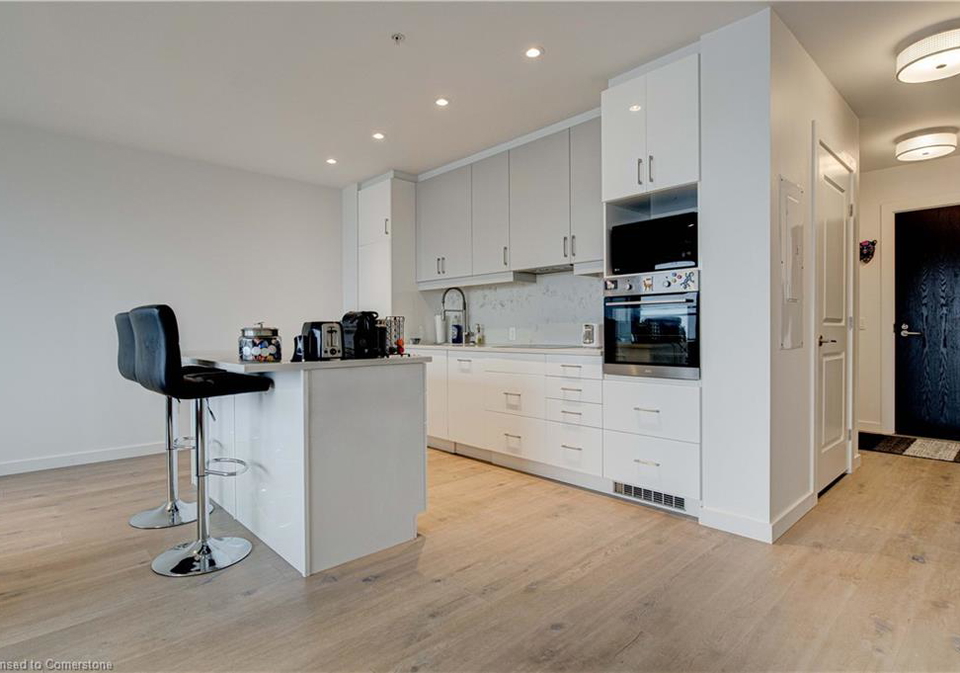 181-king-street-s-waterloo-ontario-40715722