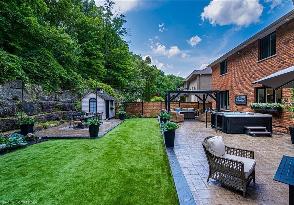 8-orr-crescent-stoney-creek-ontario-40715750