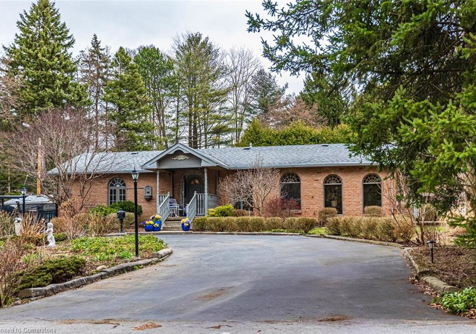 365-eleanor-place-ancaster-ontario-40716377