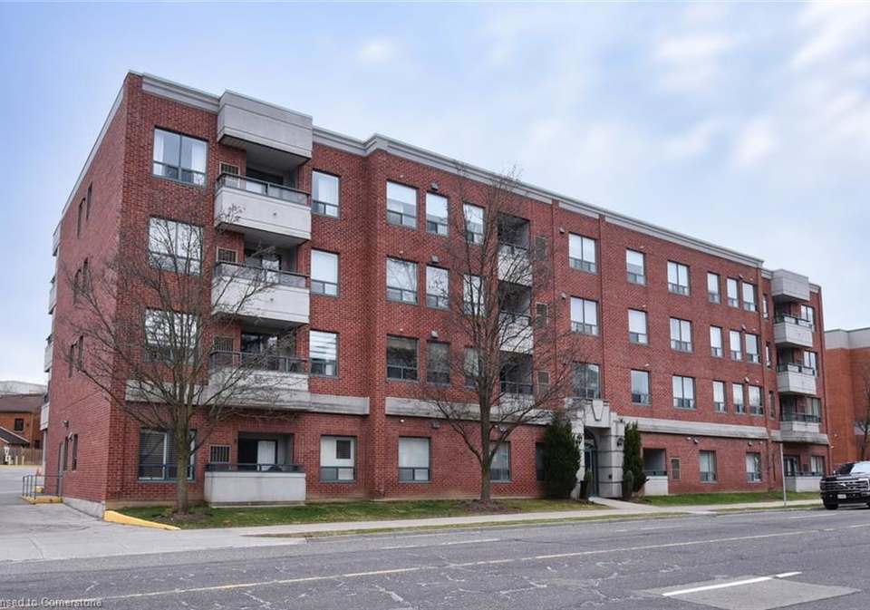 8-main-street-e-dundas-ontario-40716393