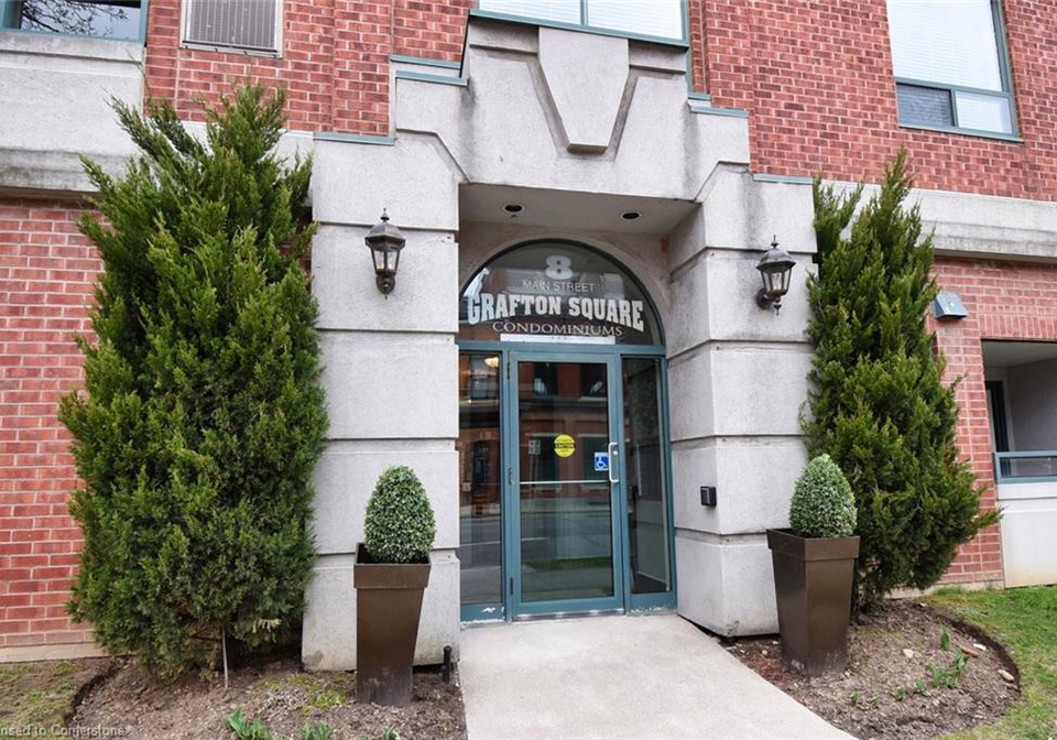 8-main-street-e-dundas-ontario-40716393