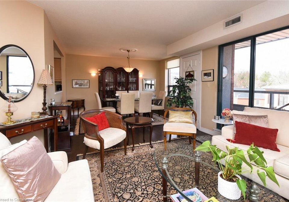 8-main-street-e-dundas-ontario-40716393