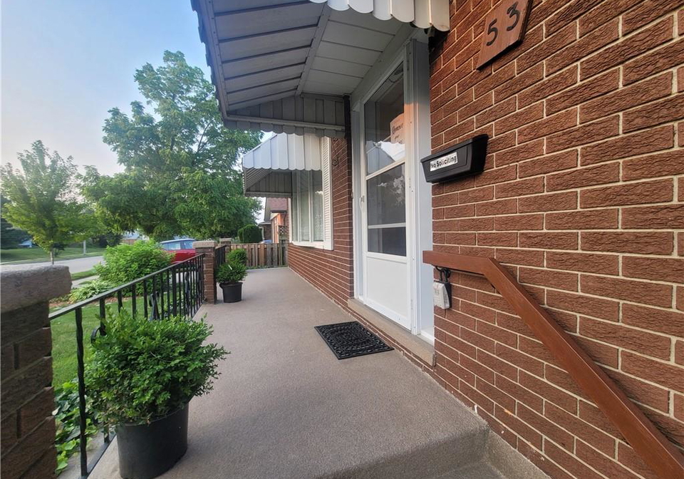 53-kingswood-drive-kitchener-ontario-40716591