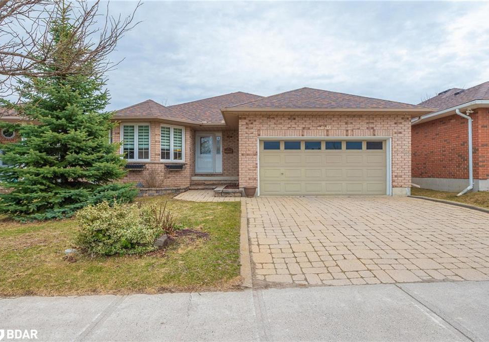 1638-ravenwood-drive-peterborough-ontario-40716604