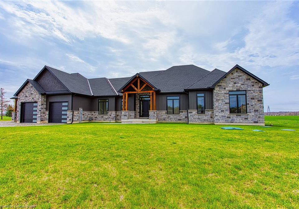 9392-silver-street-caistor-centre-ontario-40716651