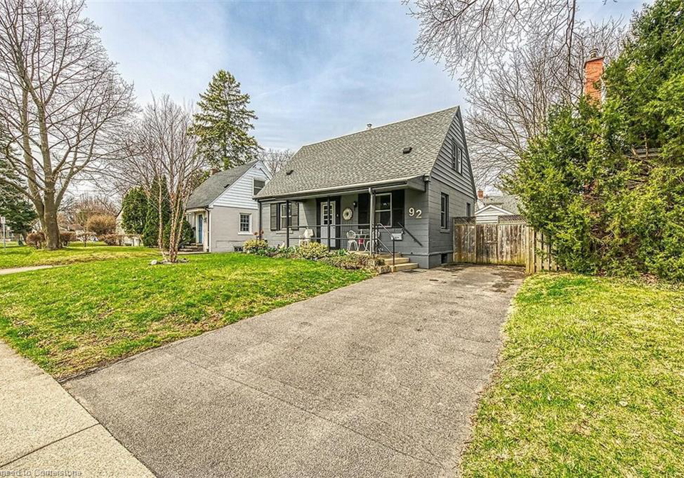 92-gary-avenue-hamilton-ontario-40716739