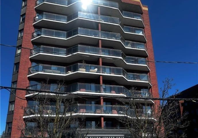 10-ellen-street-e-kitchener-ontario-40716876