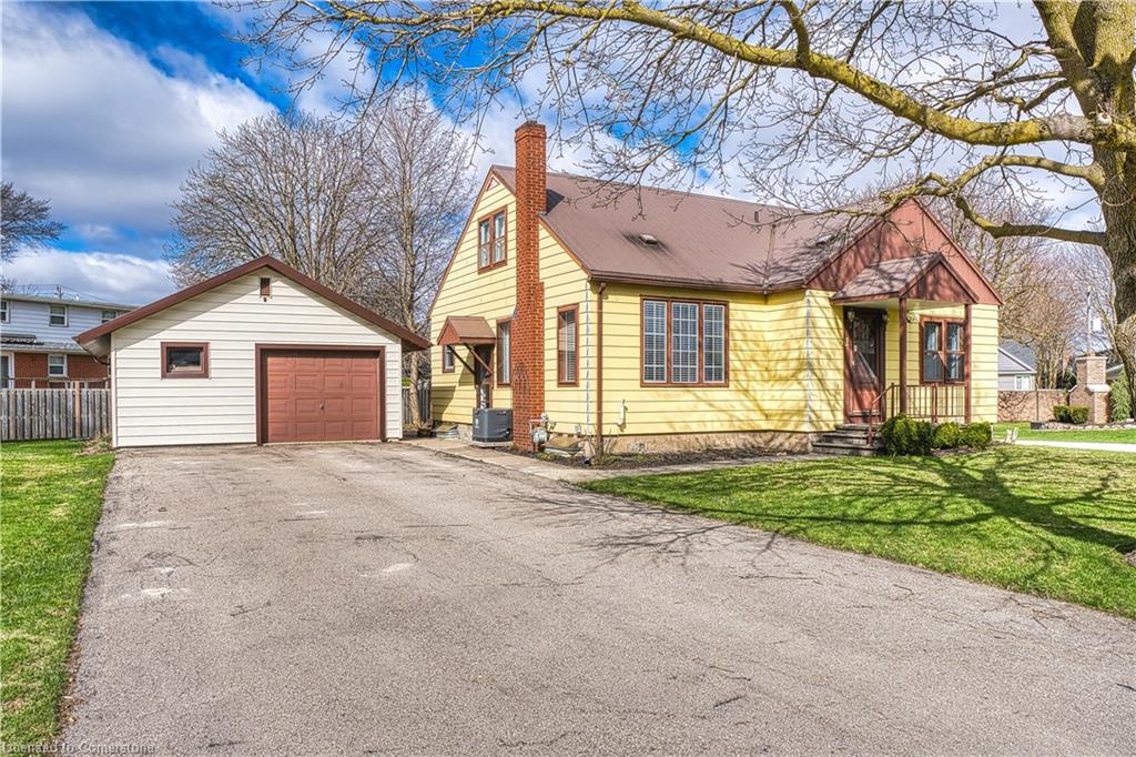 11-churchill-drive-listowel-ontario-40717083