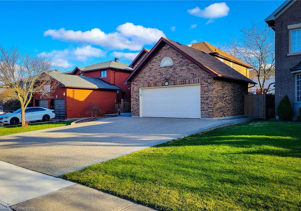 33-caswell-drive-hamilton-ontario-40717403