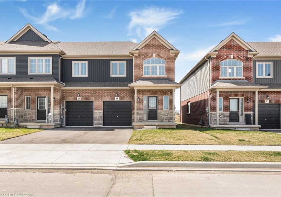 19-lloyd-davies-way-way-binbrook-ontario-40717484