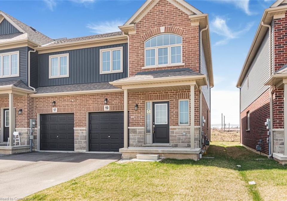19-lloyd-davies-way-way-binbrook-ontario-40717484