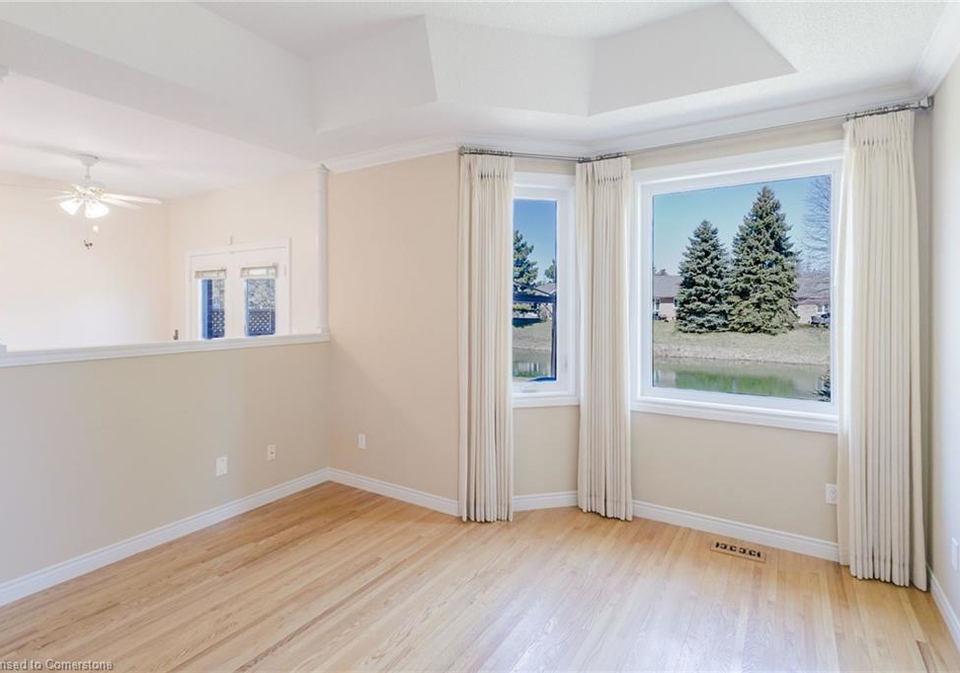 44-bluelagoon-drive-glanbrook-ontario-40717675