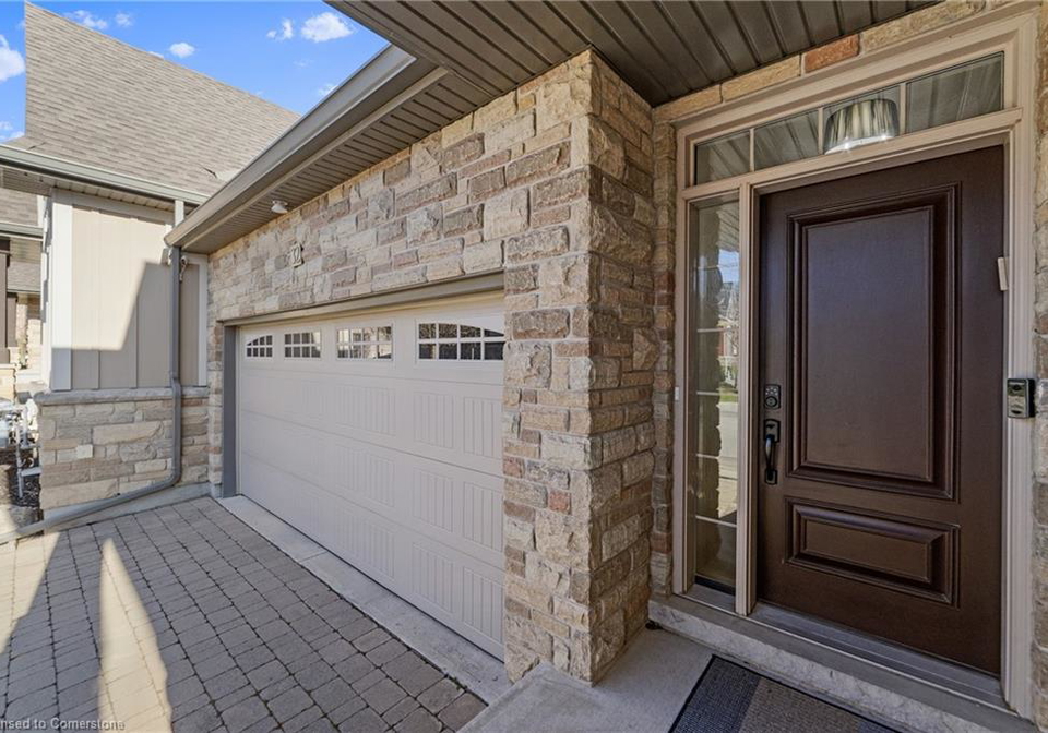 32-crimson-drive-st-davids-ontario-40717700
