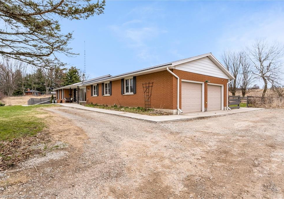 337-highway-52-s-ancaster-ontario-40719048