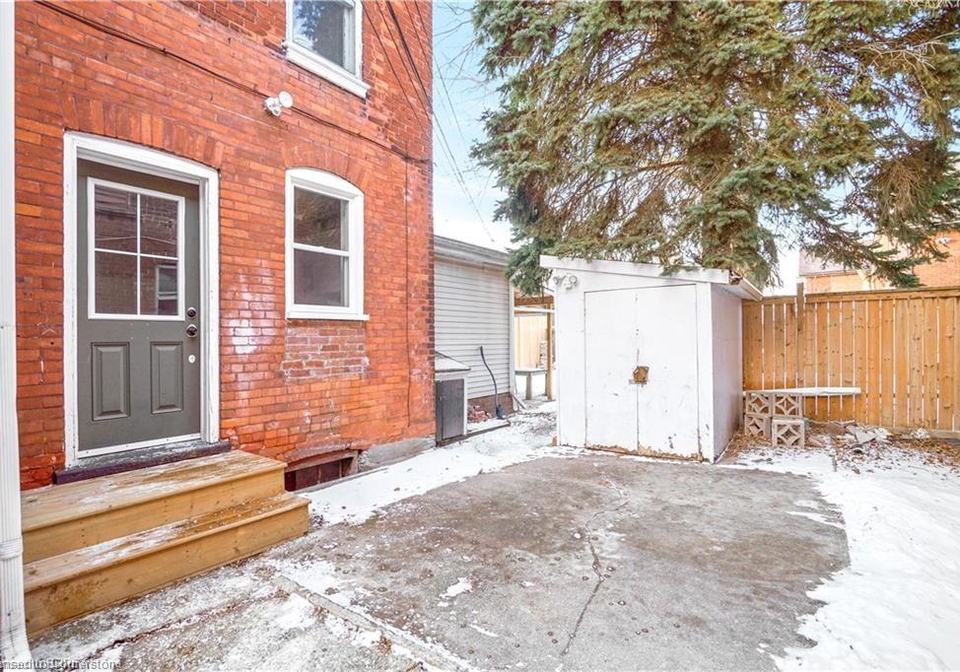 198-sheridan-street-brantford-ontario-40719057
