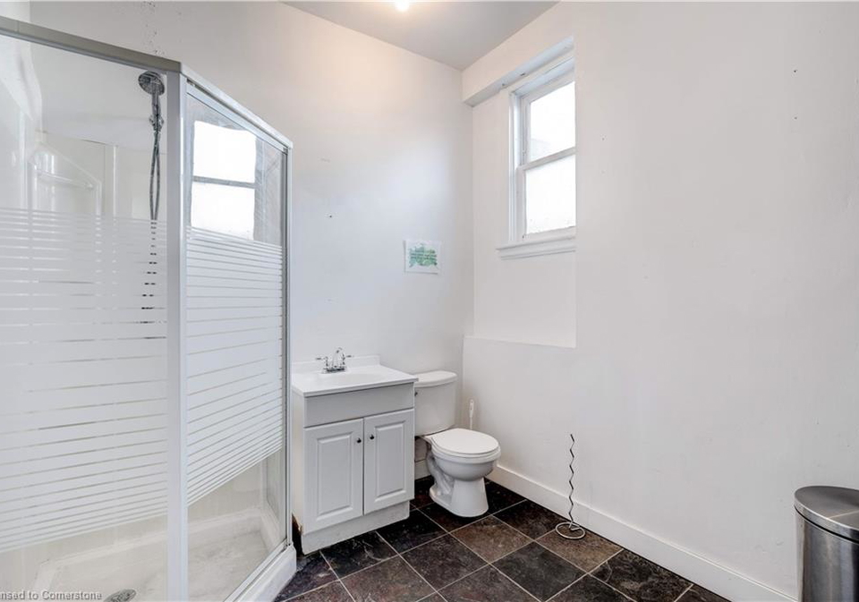323-327-king-street-e-hamilton-ontario-40719205