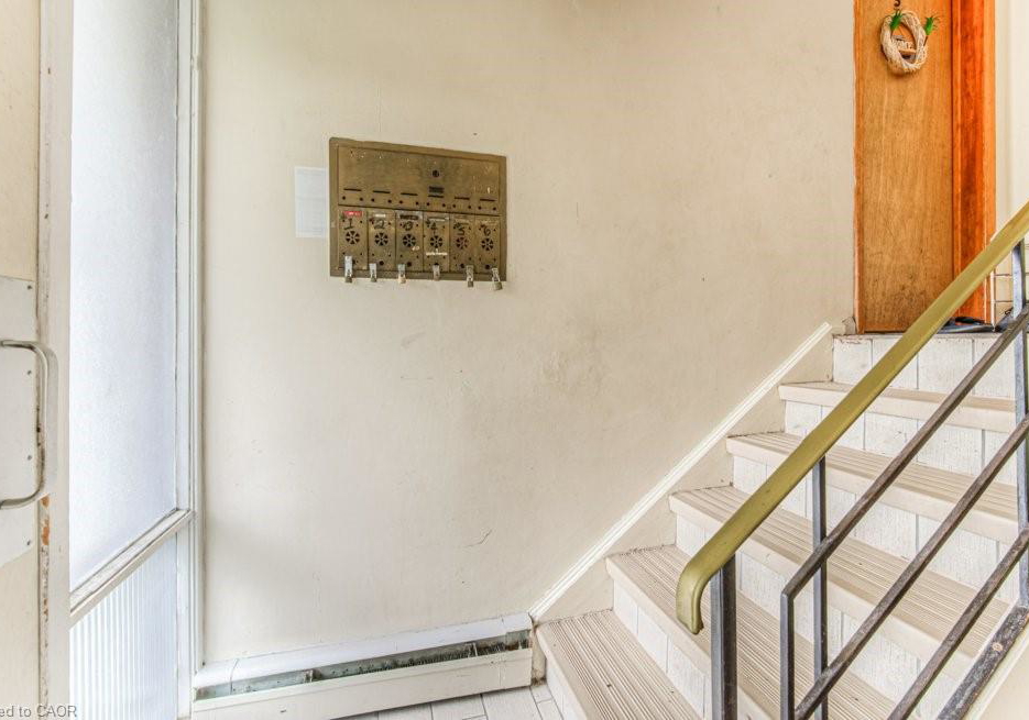 24-cait-avenue-kitchener-ontario-40719549
