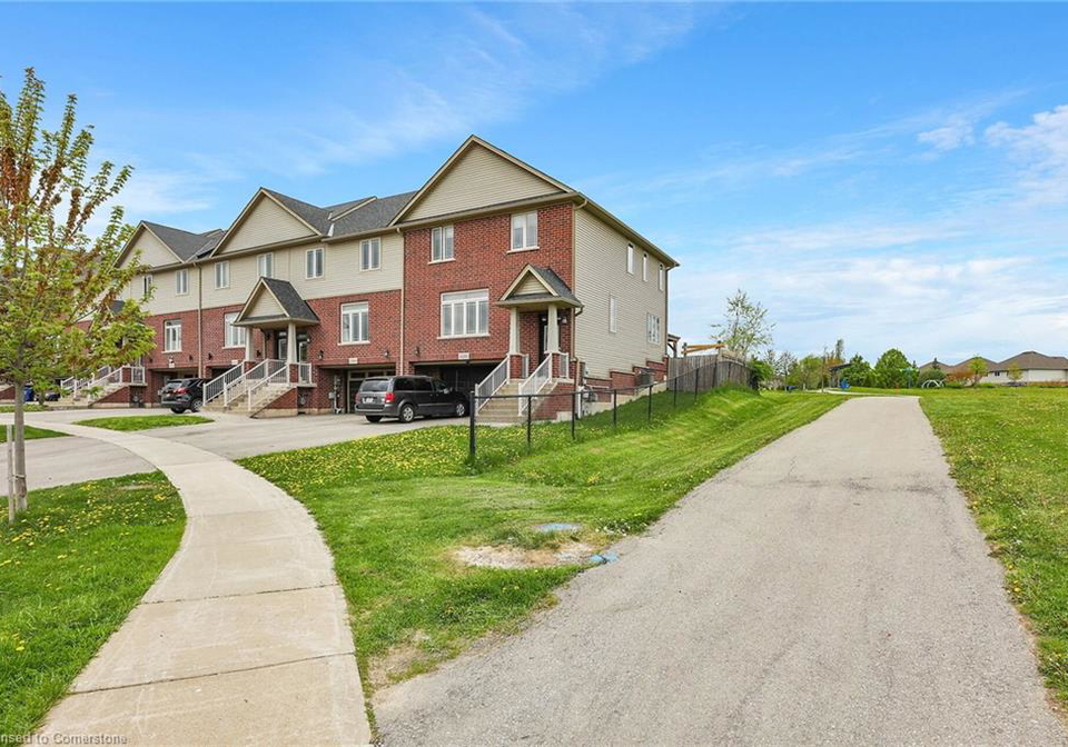 4098-cassandra-drive-beamsville-ontario-40719760