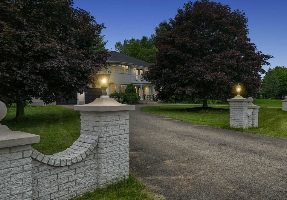 5-columbo-court-st-george-ontario-40719847