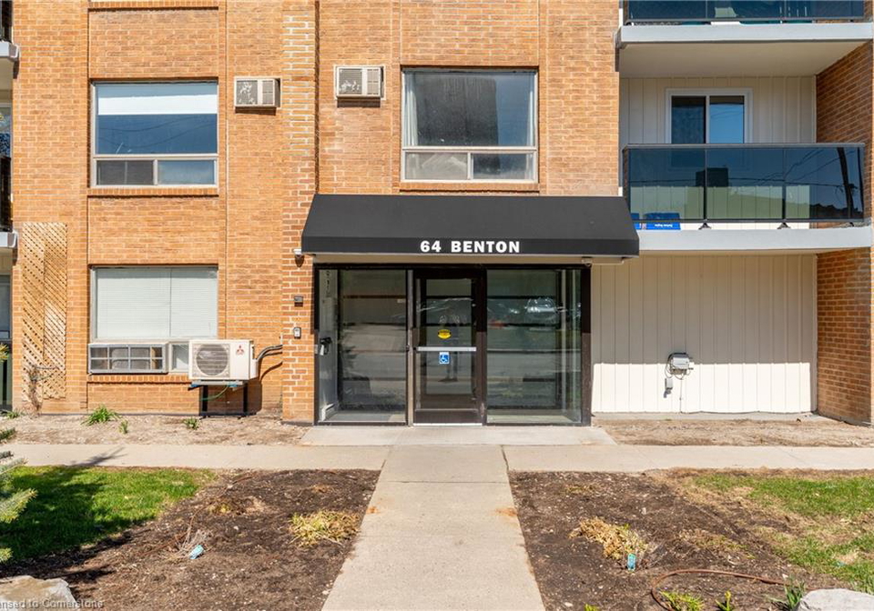 64-benton-street-kitchener-ontario-40719915