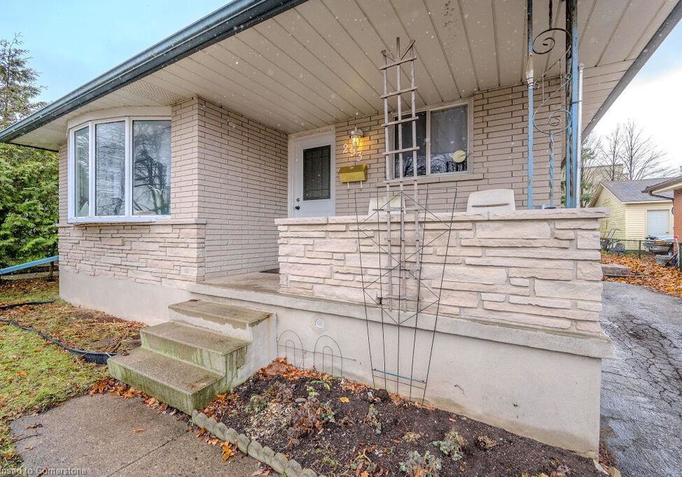 293-kinzie-avenue-kitchener-ontario-40719993