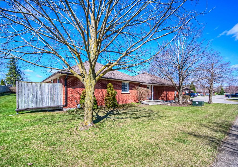 10-isherwood-avenue-cambridge-ontario-40719997