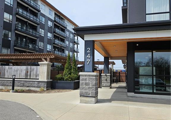 247-northfield-drive-east-e-waterloo-ontario-40720554