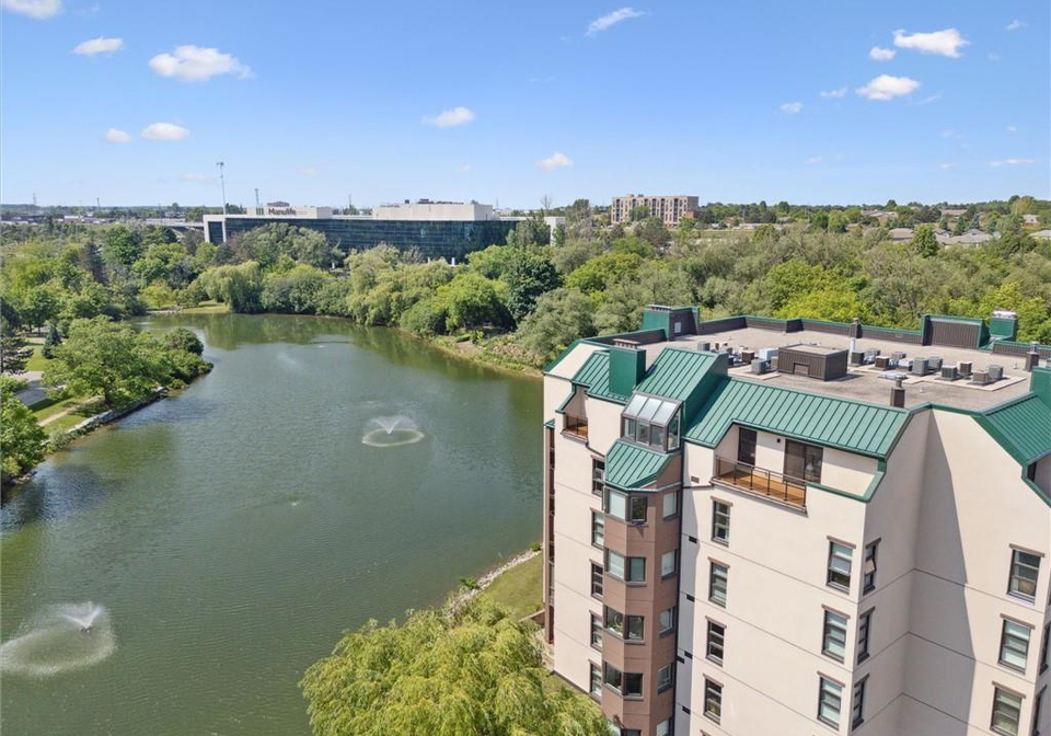 54-blue-springs-drive-waterloo-ontario-40720625